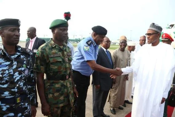 buhari return4.jpg