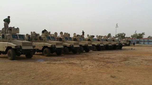 jona army5.jpg