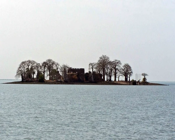 kunta_kinteh_island__james_island___gambia__2_.jpg