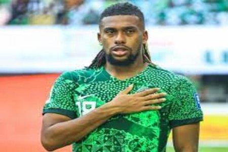 [VIDEO] Iwobi Shuts Down Social Media Trolls: 'I'm Here to Play Football, Not Read Comments