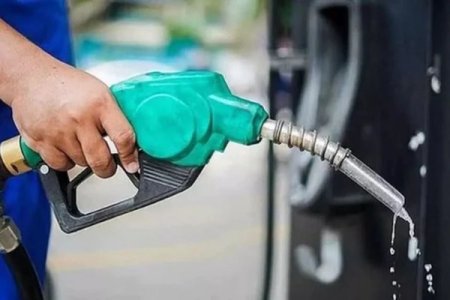 Nigerians Aghast at Bloomberg Revelation: IMF Warns FG's Reinstated Fuel Subsidies Threaten Oil Revenue