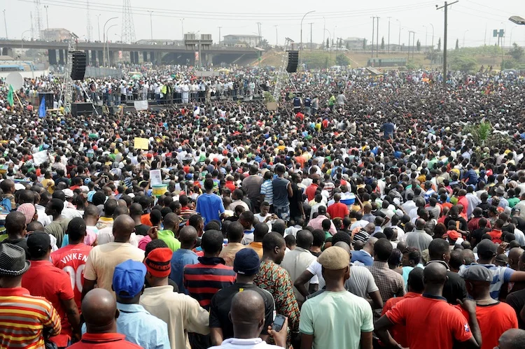 https://www.nigerianbulletin.com/attachments/nigeria_population-jpg.56154/