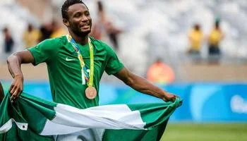 Mikel-Nigeria-world-cup-flag.jpg Mikel-Nigeria-world-cup-flag.jpg