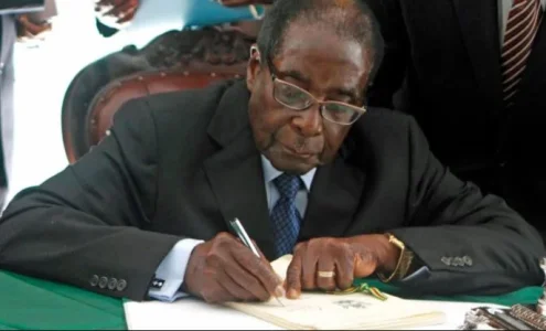 mugabe write.JPG mugabe write.JPG