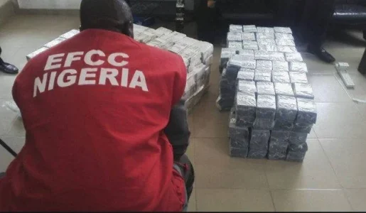 ikoyi cash.JPG ikoyi cash.JPG