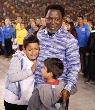 Prophet T.B Joshua Reveals The Cause Of World Poverty