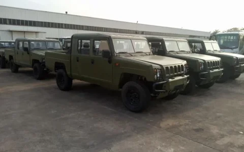 jeeps.JPG jeeps.JPG