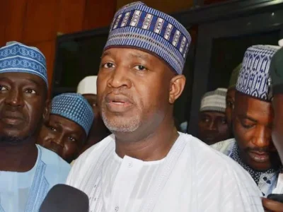 Hadi-Sirika-1605.jpg Hadi-Sirika-1605.jpg