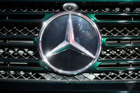 detroit_auto_show_2018_mercedes_benz_g_class_5519.jpg