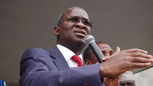 Fashola-BR-1062x598.jpg Fashola-BR-1062x598.jpg