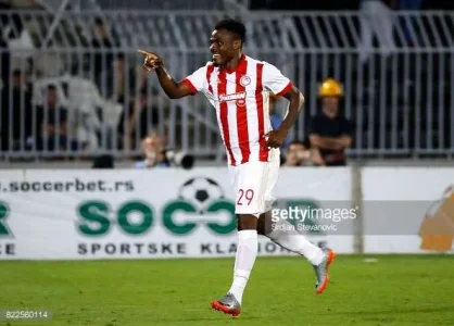 Emmanuel-Emenike-.jpg Emmanuel-Emenike-.jpg
