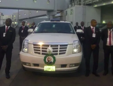 Alex Ekwueme Body Arrives Abuja Nigeria.jpg Alex Ekwueme Body Arrives Abuja Nigeria.jpg