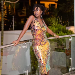 Ebony-Reigns.jpg Ebony-Reigns.jpg