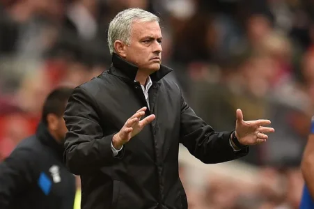 Mourinho-Manchester-United-3933.jpg