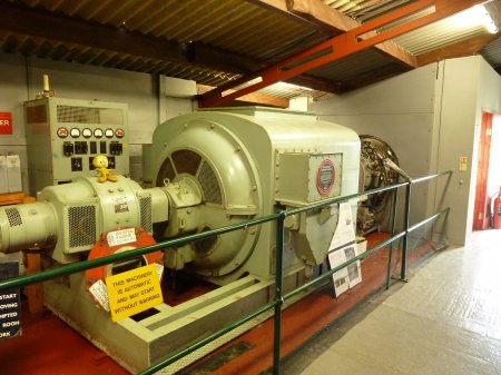 Generator,_Bristol-Siddeley_Proteus_power_station.jpg