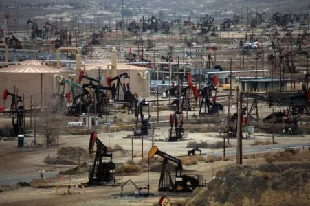 oilwell.jpg oilwell.jpg