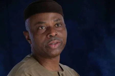 Segun-Mimiko.jpg Segun-Mimiko.jpg