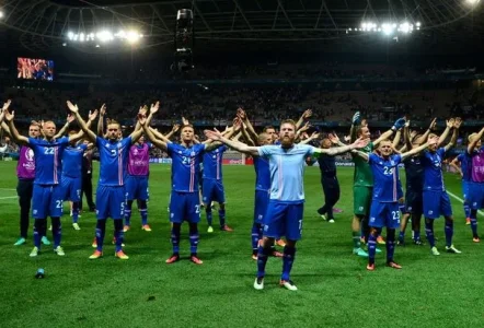 iceland.JPG iceland.JPG