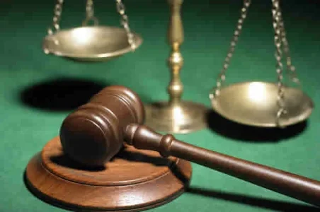 Court2.jpg Court2.jpg