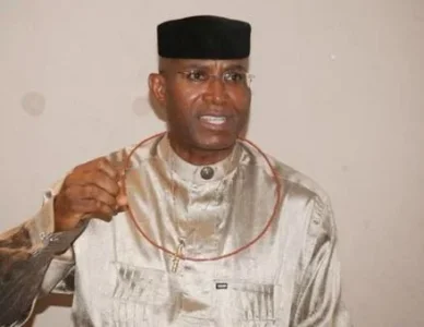 omo-agege.JPG omo-agege.JPG