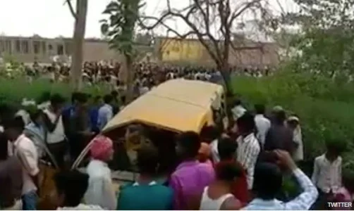 13-children-and-driver-dead-as-bus-collides-with-train-in-broad-daylight.jpg 13-children-and-driver-dead-as-bus-collides-with-train-in-broad-daylight.jpg