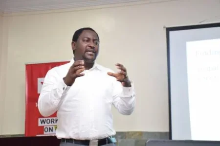 Akinfolarin Oluwaseun.jpg Akinfolarin Oluwaseun.jpg