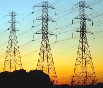 drama-as-retired-general-threaten-to-shoot-electricity-officials-after-house-was-disconnected.jpg drama-as-retired-general-threaten-to-shoot-electricity-officials-after-house-was-disconnected.jpg