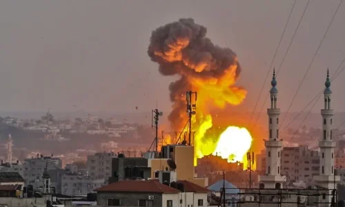 The-Guardian-fireball exploding in Gaza City.jpg The-Guardian-fireball exploding in Gaza City.jpg