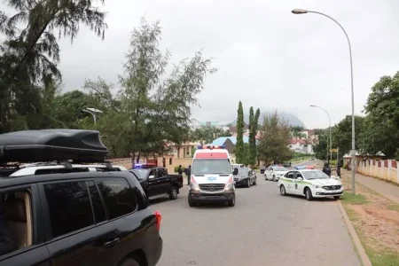 Saraki_Convoy.jpeg