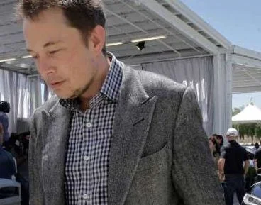 tesla.JPG tesla.JPG