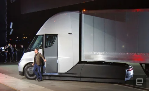 truck.jpg truck.jpg
