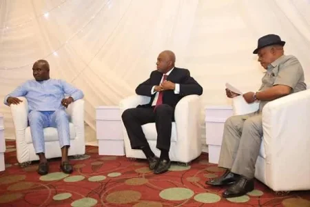 saraki-1.jpg saraki-1.jpg