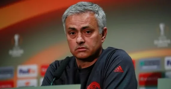 Jose-Mourinho.jpg Jose-Mourinho.jpg