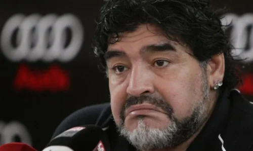 Maradona.jpg Maradona.jpg