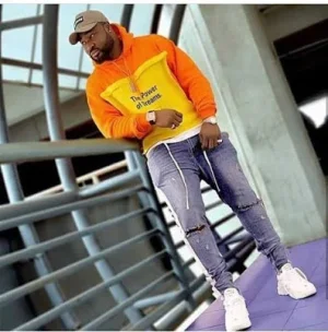 Teebillz.jpg Teebillz.jpg