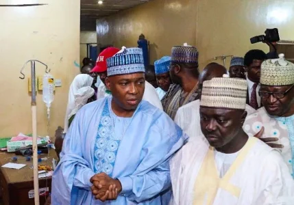 saraki.JPG saraki.JPG