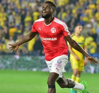 hapoel.jpg hapoel.jpg