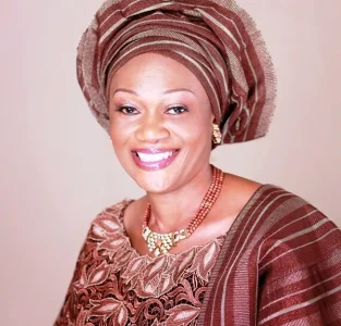 Eniola Badmus.jpg Eniola Badmus.jpg