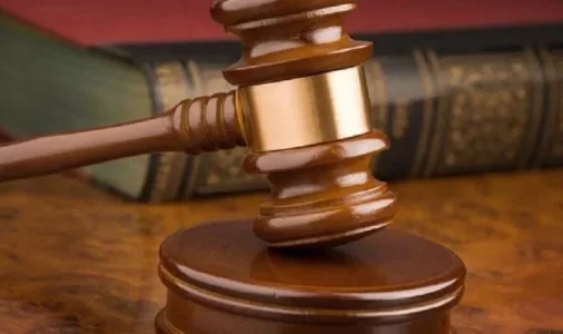 court.JPG court.JPG