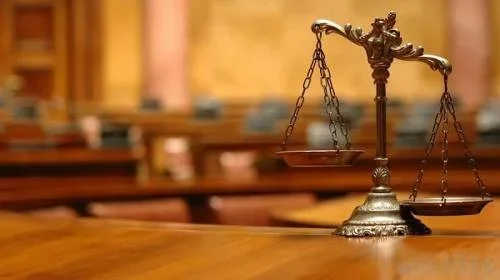 Court.jpg Court.jpg