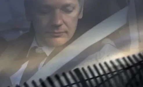 julian.JPG julian.JPG