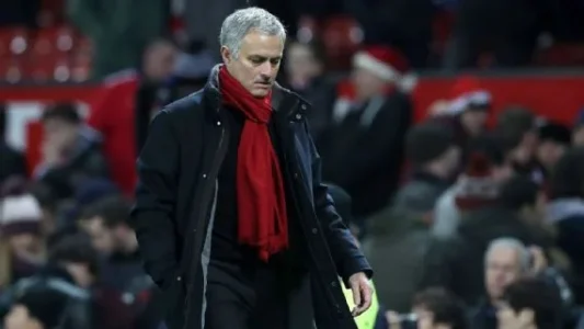 Mourinho-Burnley.jpg Mourinho-Burnley.jpg