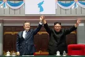 Moon Jae-in - Kim Jong Un.jpg Moon Jae-in - Kim Jong Un.jpg
