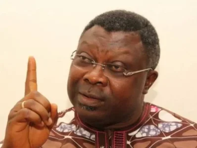 iyiola.JPG iyiola.JPG