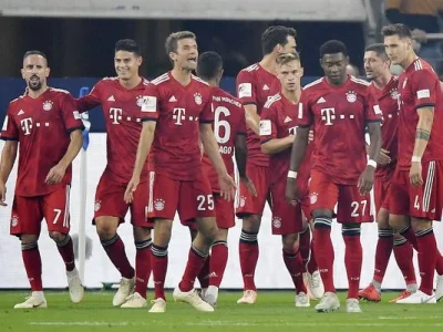 Bayern Munich.jpg Bayern Munich.jpg