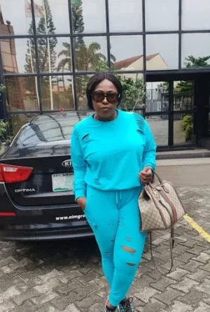 uche.JPG uche.JPG