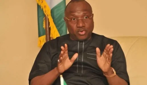 Governor-Jibrilla-Bindow.jpg Governor-Jibrilla-Bindow.jpg