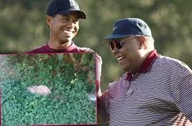 tiger wood and daa.jpg tiger wood and daa.jpg