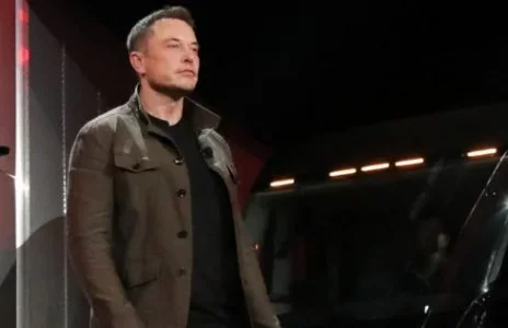 elon.JPG elon.JPG