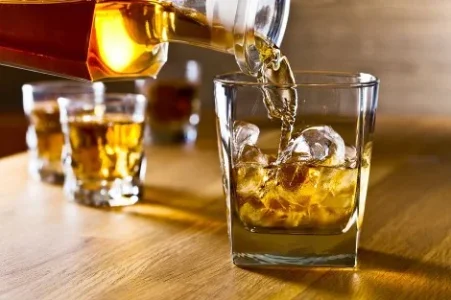 leadership newspaper--alcohol-pouring-into-glass.jpg leadership newspaper--alcohol-pouring-into-glass.jpg